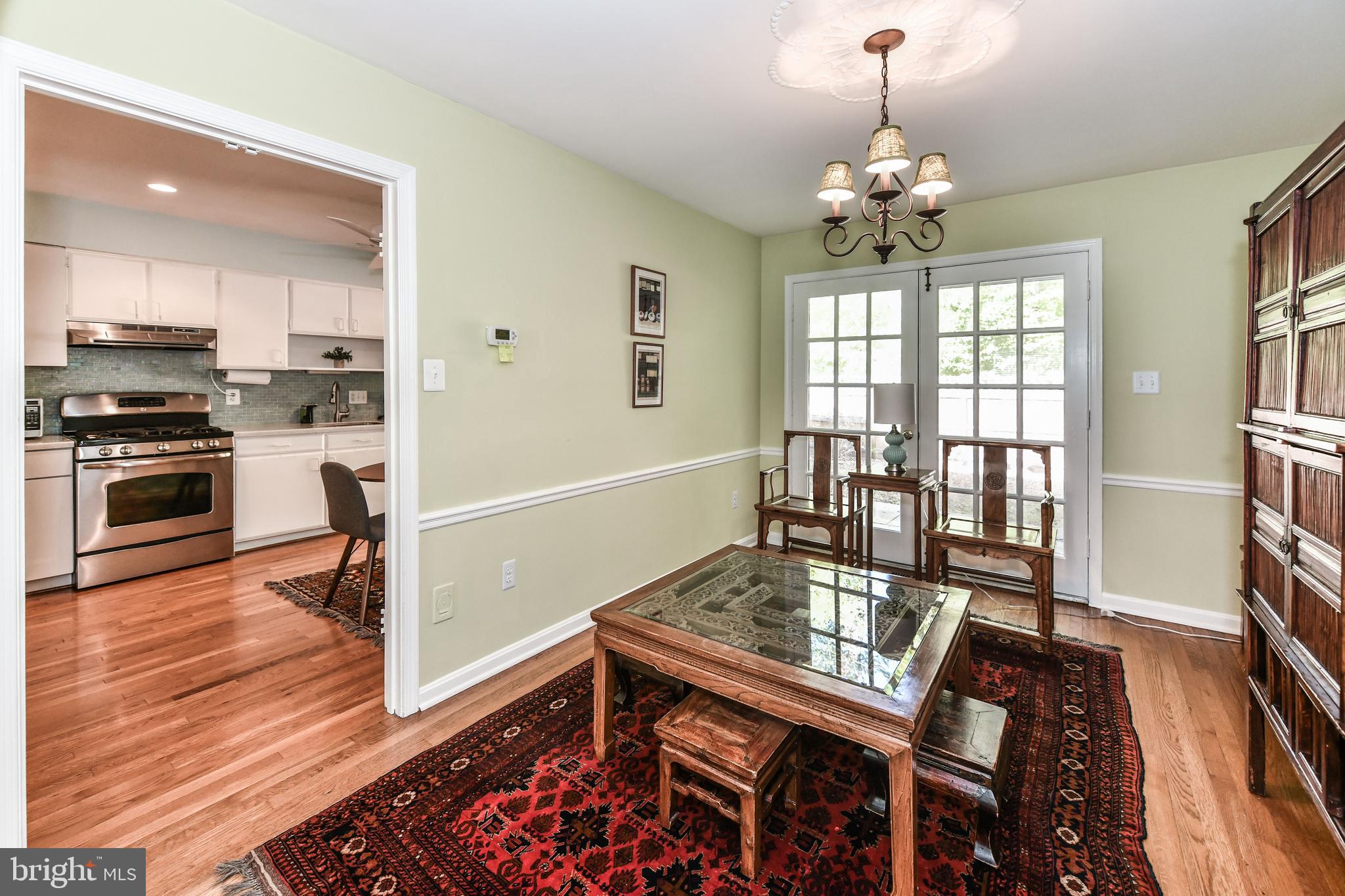 9748 Ranger Road Fairfax, VA 22030 - Photo 7 of 28 Separate dining room