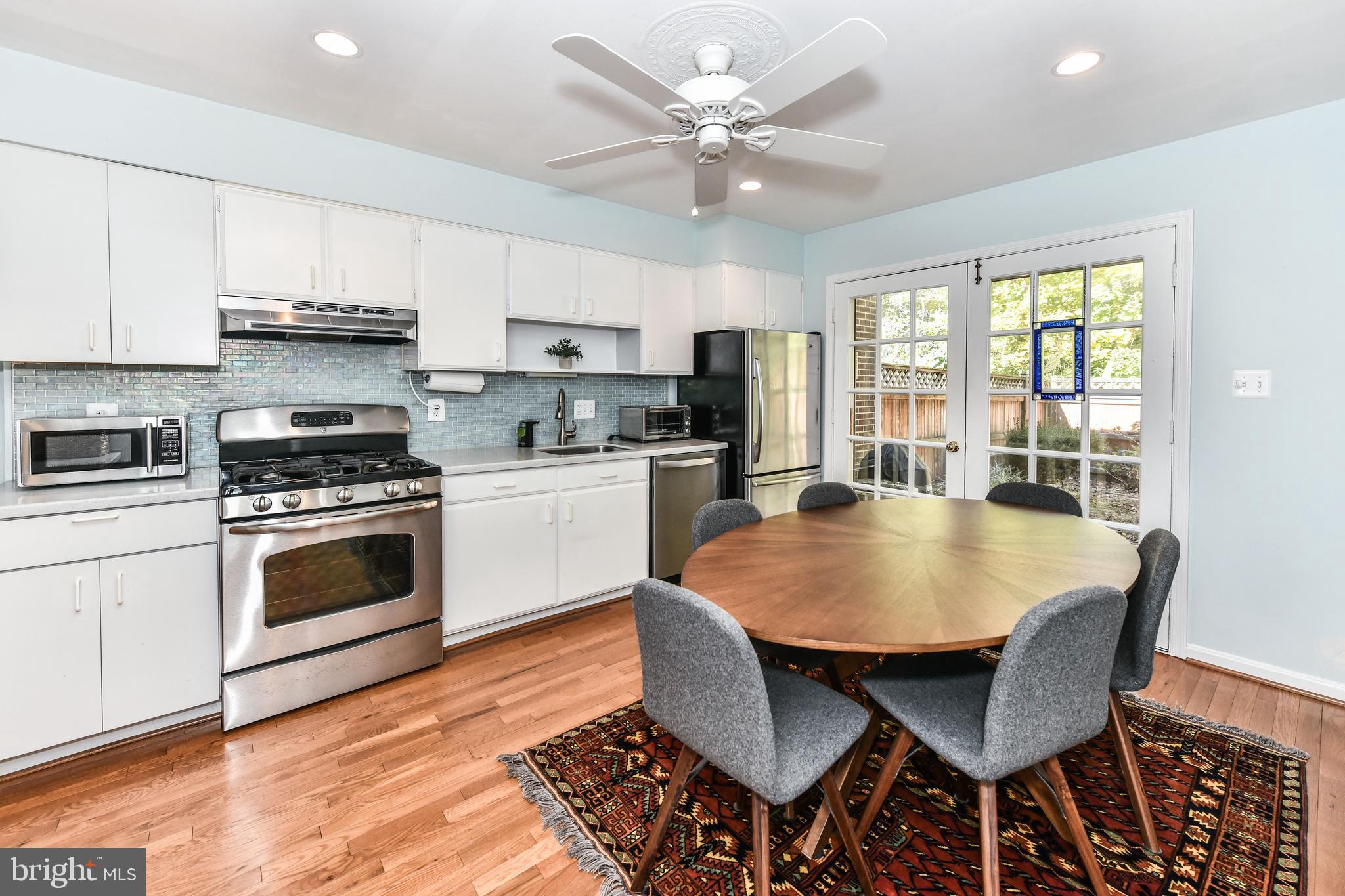 9748 Ranger Road Fairfax, VA 22030 - Photo 9 of 28 Gallery Image 9