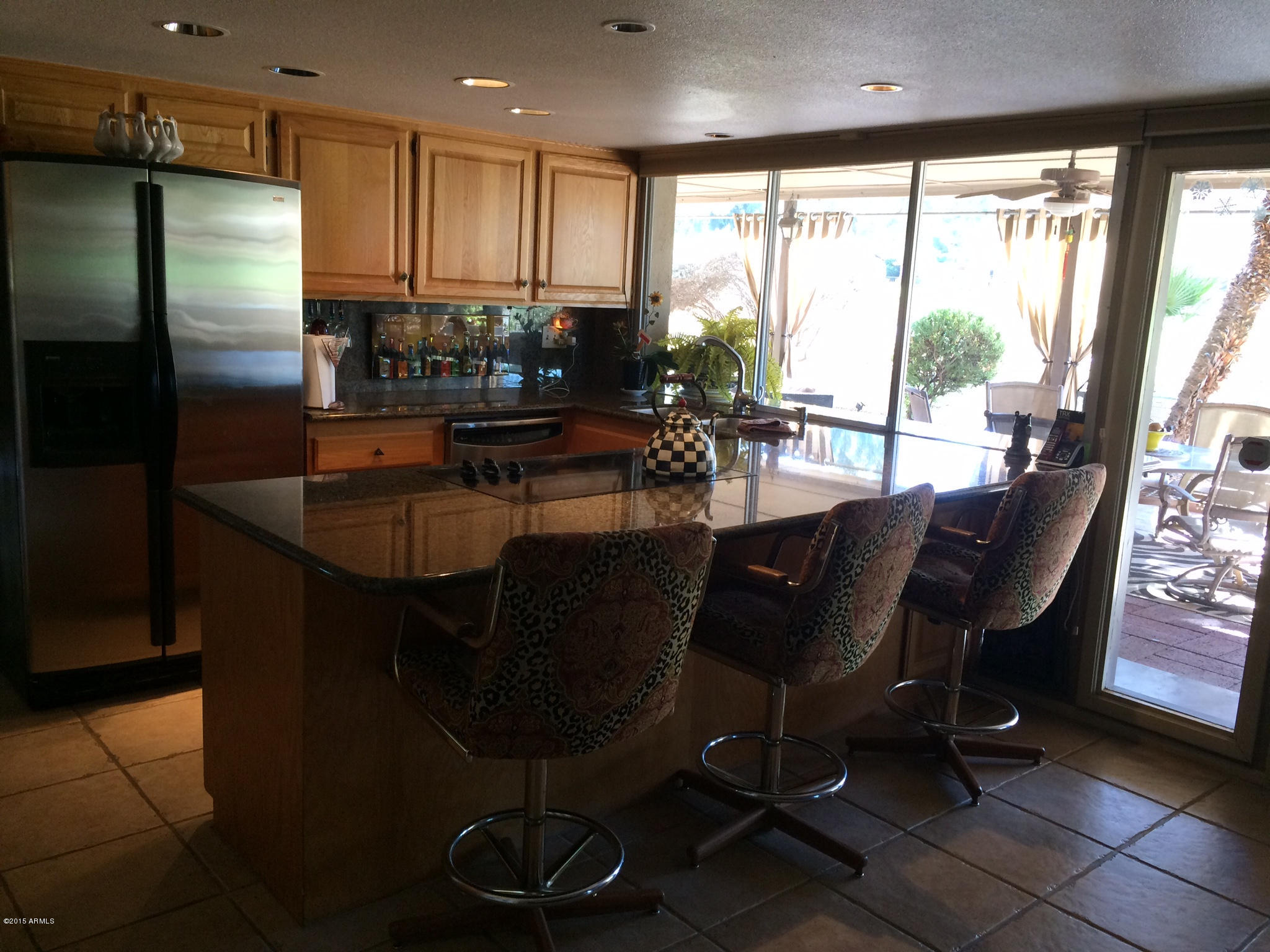 547 West Southern Hills Road Phoenix, AZ 85023 - Photo 2 of 10 Kitchen
