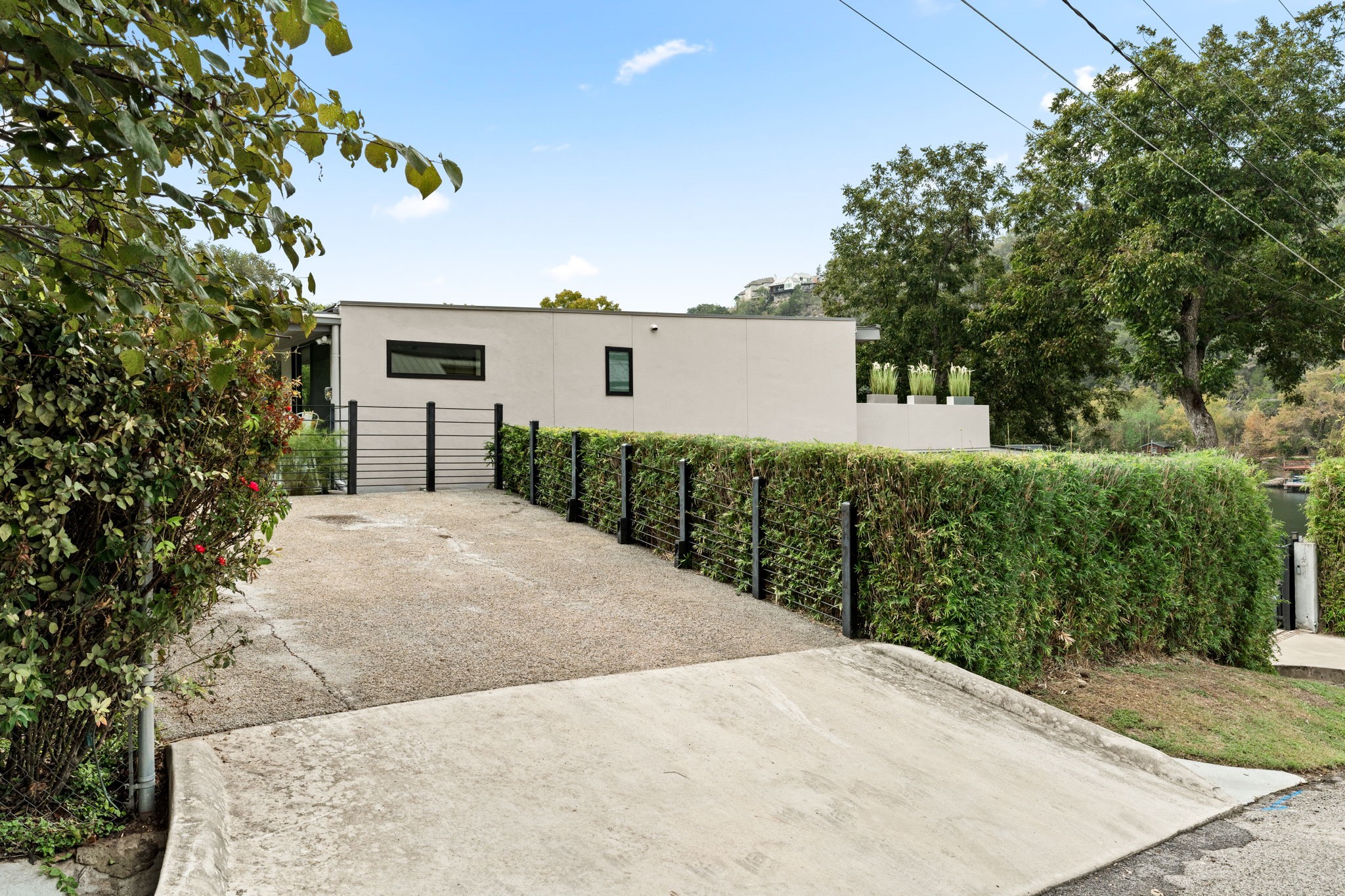 14011 Hummingbird Lane Austin, TX 78732 - Photo 22 of 23 Private driveway for tenant