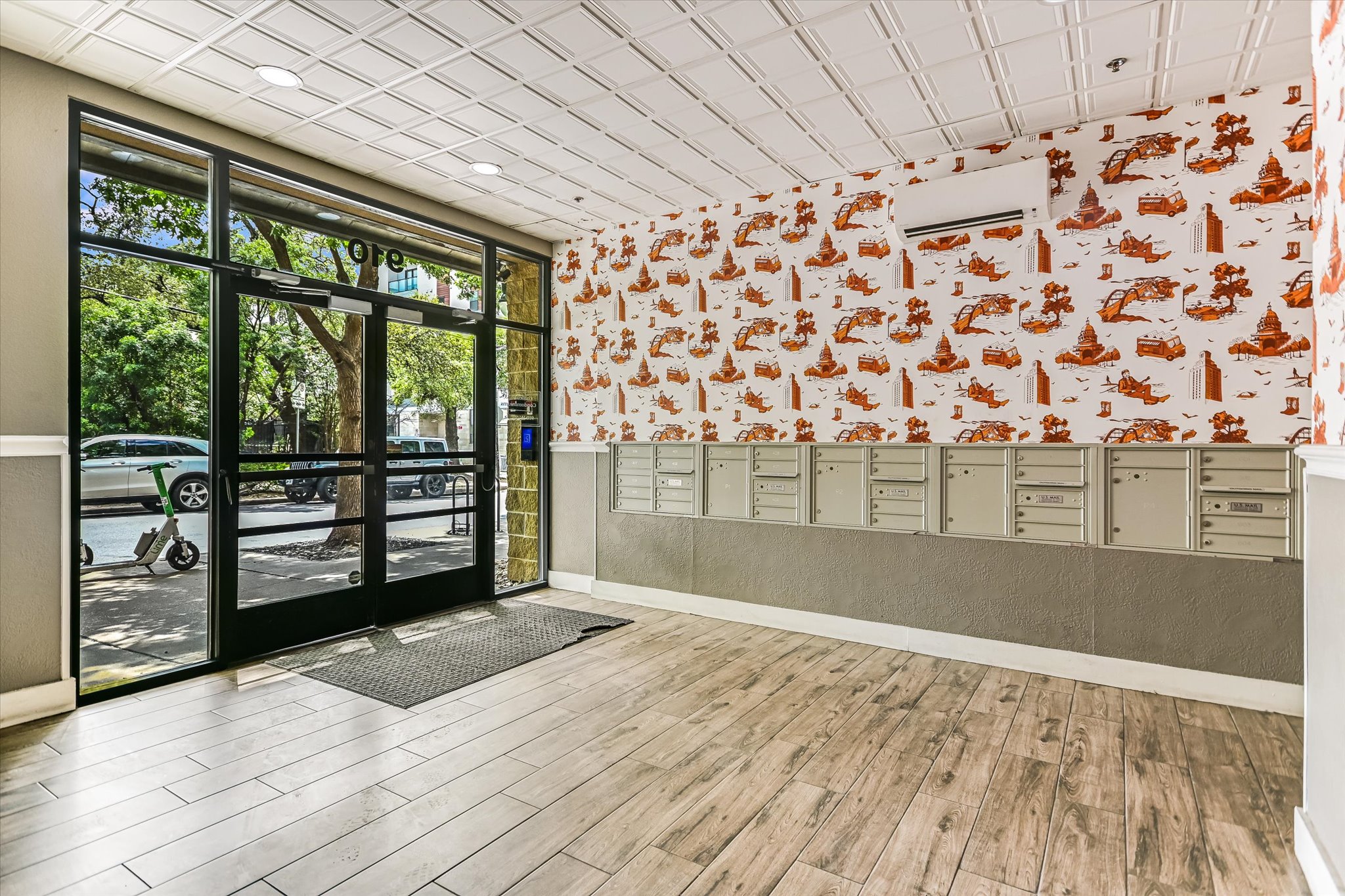 910 West 25th Street, Unit 206 Austin, TX 78705 - Photo 6 of 19