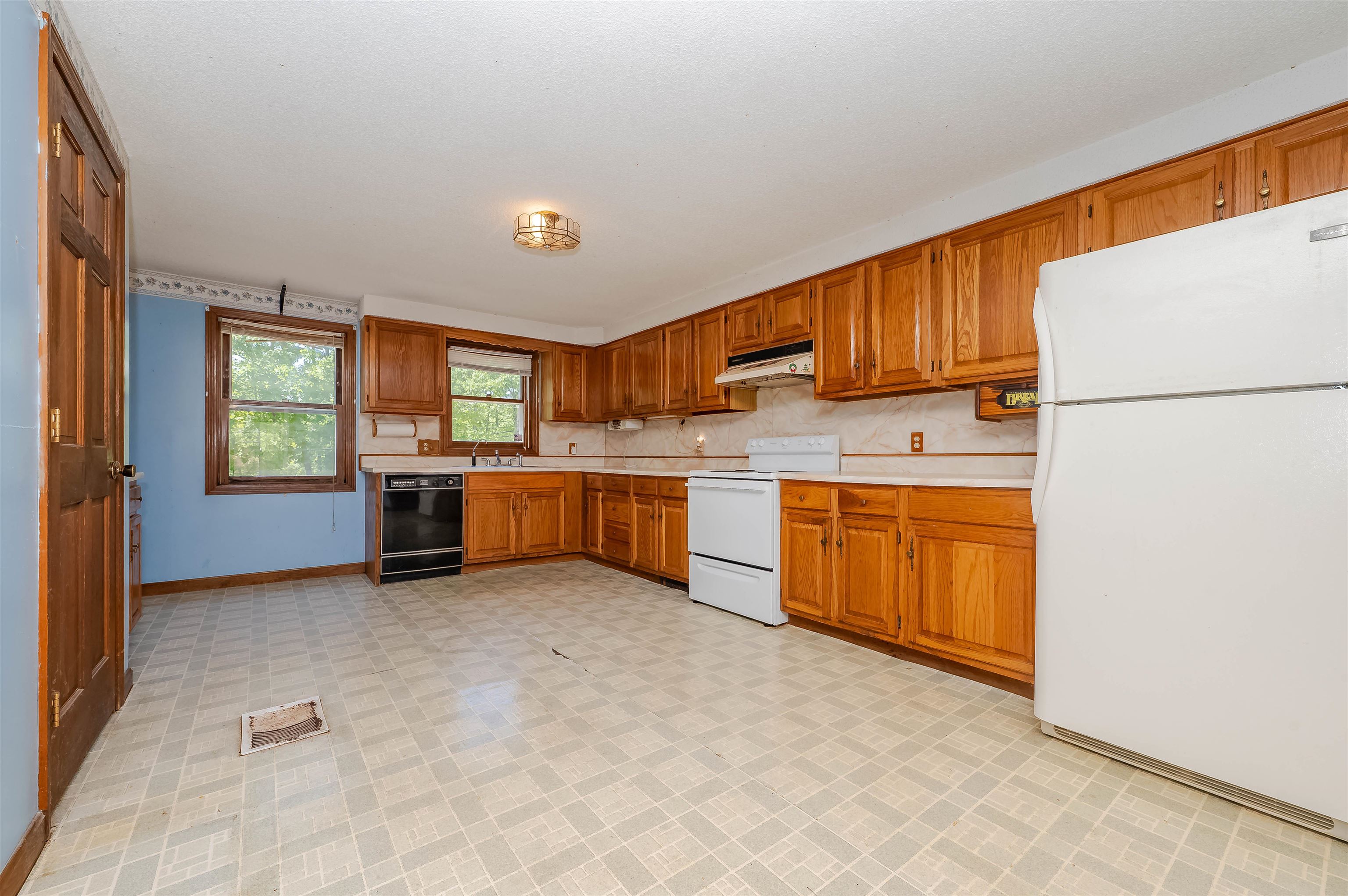 50 Ledge Farm Road Nottingham, NH 03290 - Photo 6 of 47 Gallery Image 6