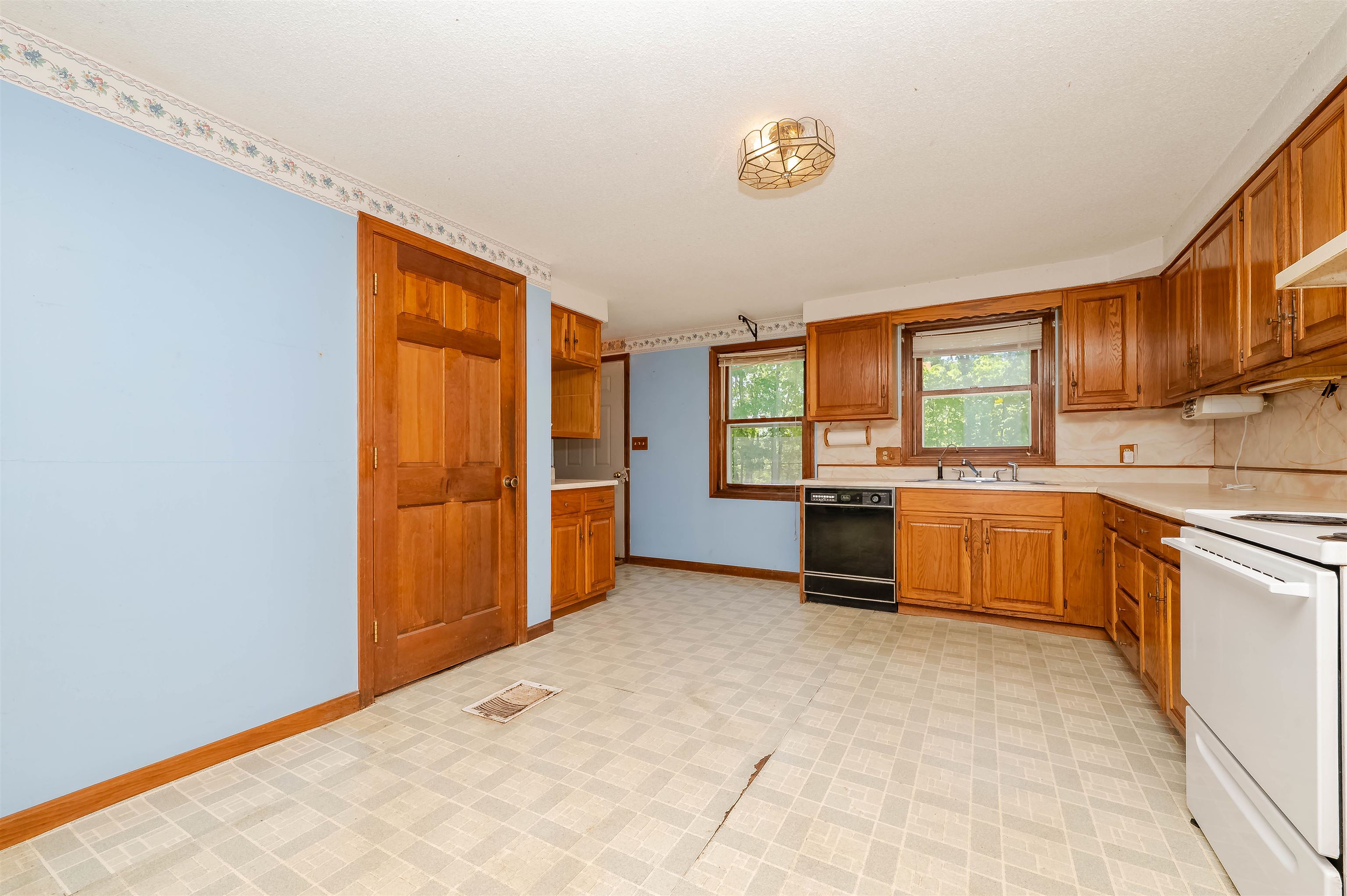 50 Ledge Farm Road Nottingham, NH 03290 - Photo 7 of 47 Gallery Image 7