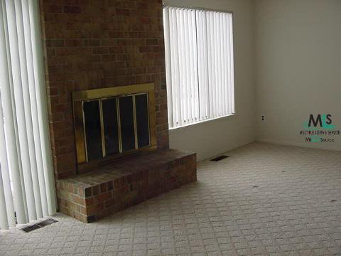 756 Oakbrook West Rochester, MI 48307 - Photo 2 of 8 222324-1.JPG