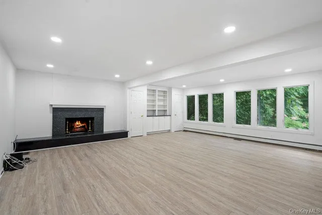 $1,199,990 | 83 Shore Road, Mount Sinai, NY 11766