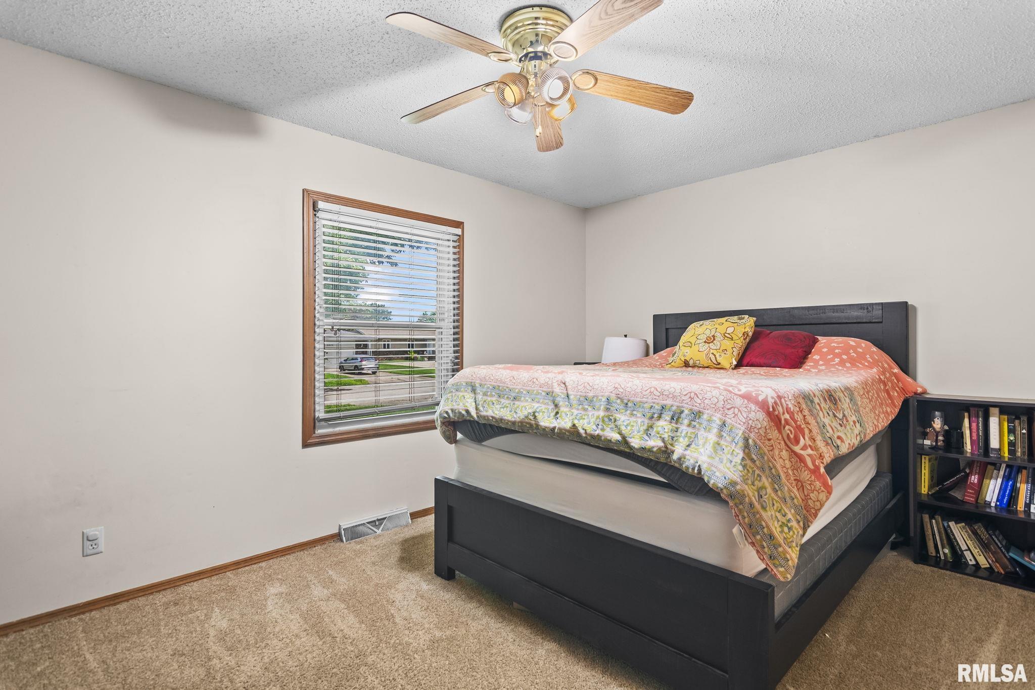 2828 Crown Point Springfield, IL 62704 - Photo 35 of 53