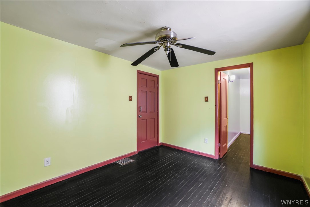 253 Benzinger Street Buffalo, NY 14206 - Photo 24 of 34