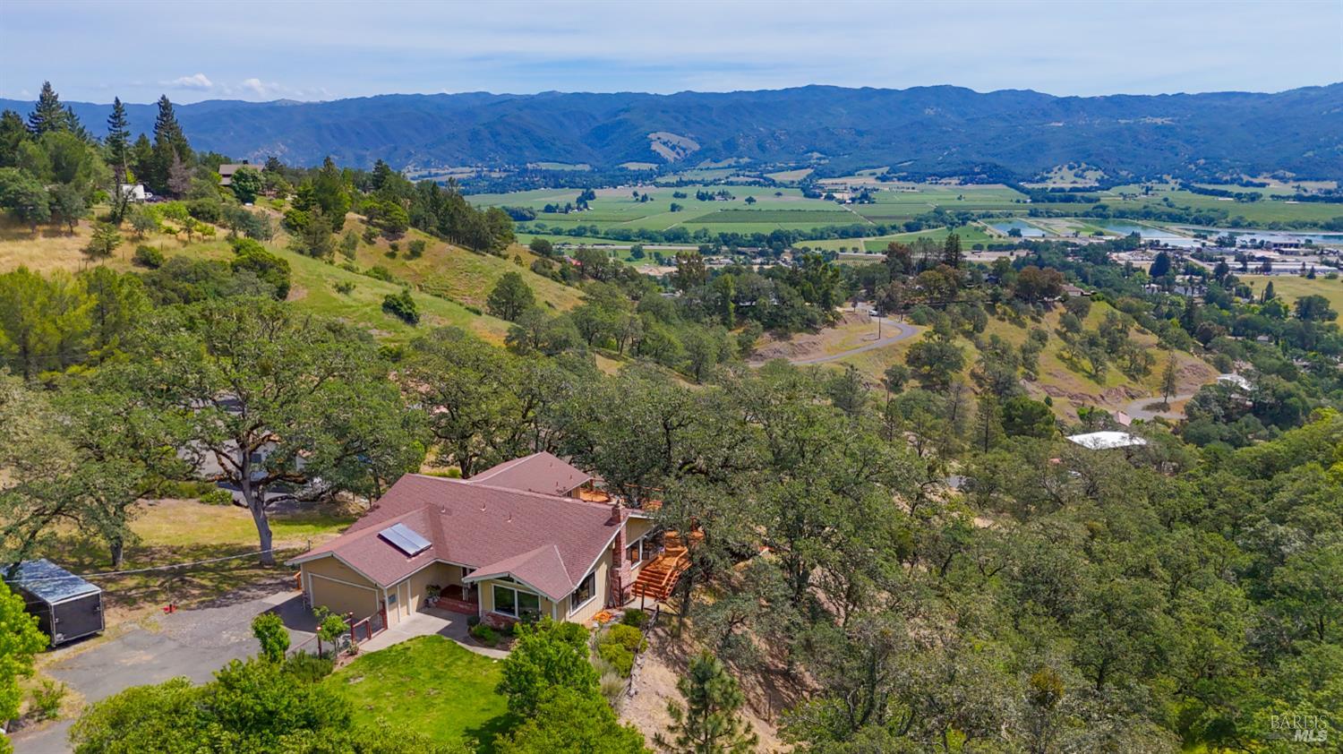 1321 Oak Knoll Road Ukiah, CA 95482 - Photo 1 of 28