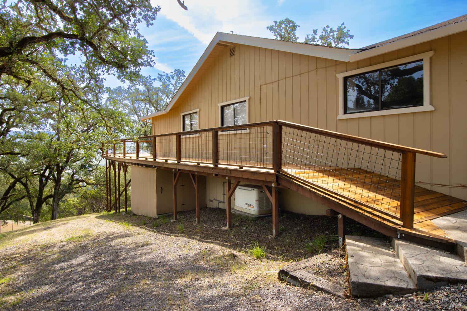 1321 Oak Knoll Road Ukiah, CA 95482 - Photo 7 of 28