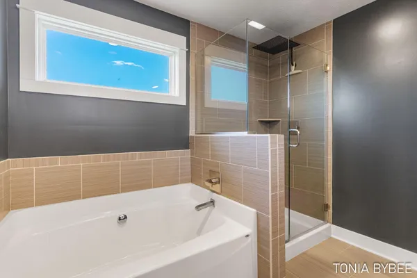 $799,500 | 14298 Georgian Bay Drive, Holland, MI 49424