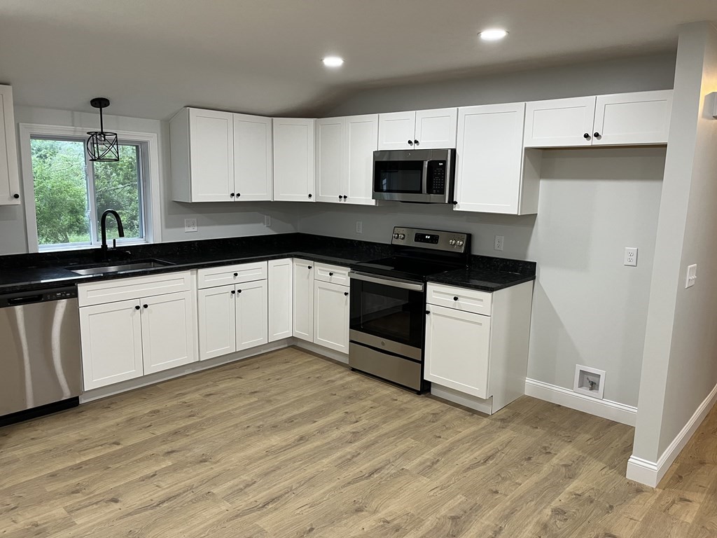 5 Apple Street Wareham, MA 02571 - Photo 4 of 12 Gallery Image 4