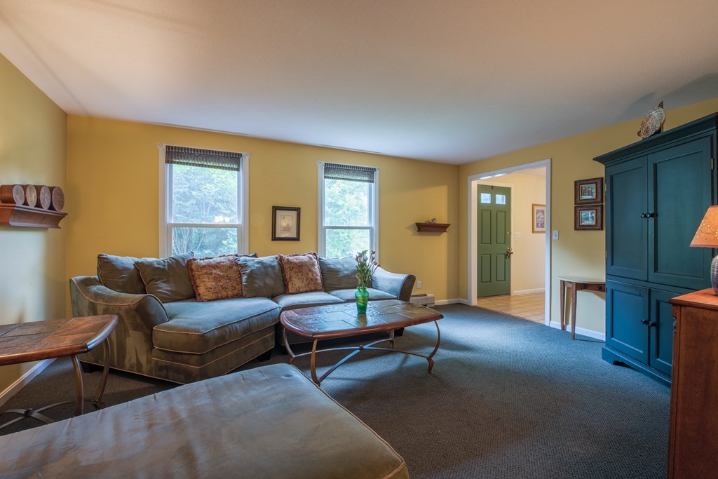 131 Woods Road Northampton, MA 01062 - Photo 18 of 41