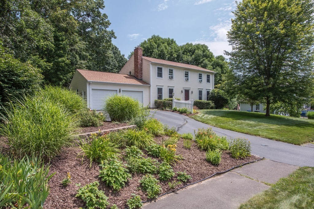 131 Woods Road Northampton, MA 01062 - Photo 2 of 41
