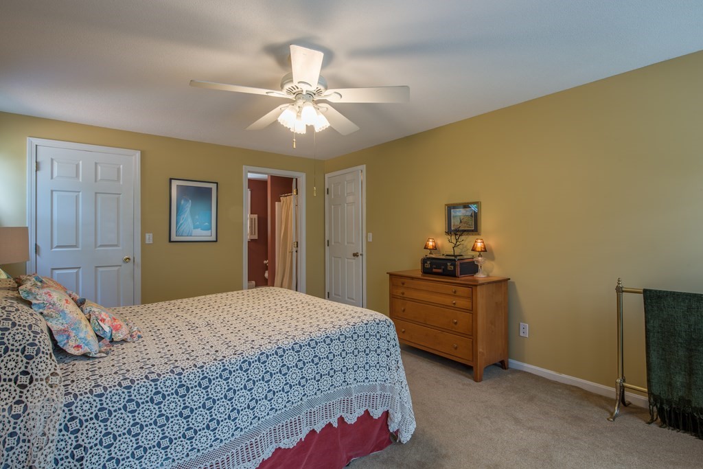 131 Woods Road Northampton, MA 01062 - Photo 23 of 41