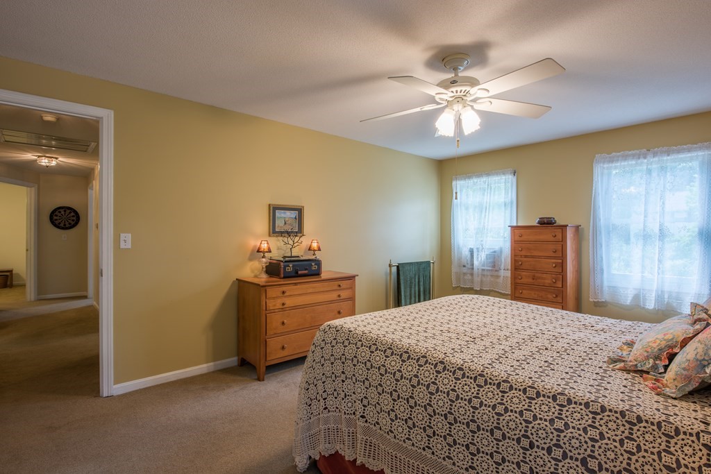 131 Woods Road Northampton, MA 01062 - Photo 24 of 41