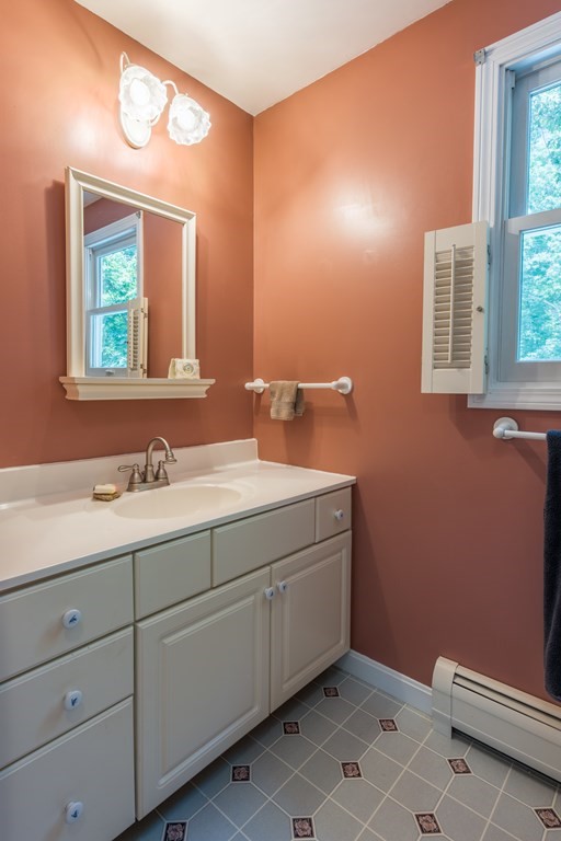 131 Woods Road Northampton, MA 01062 - Photo 26 of 41