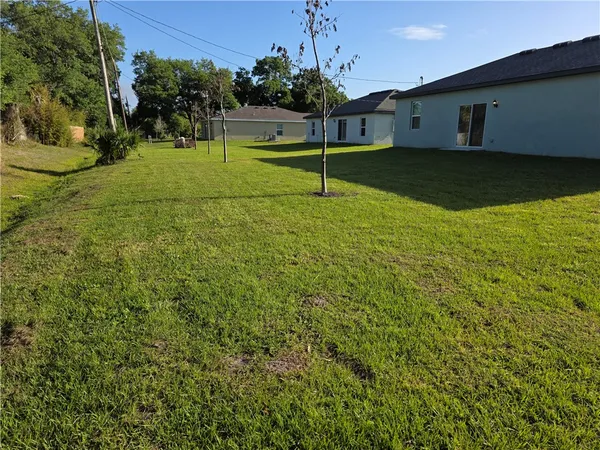 $2,400 | 8715 98th Court, Vero Beach, FL 32967