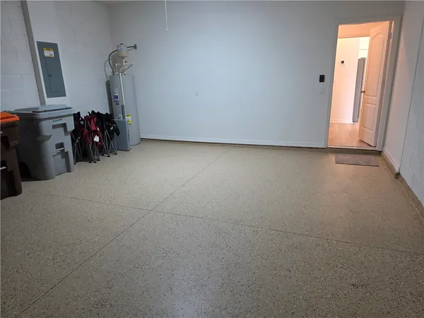 $2,400 | 8715 98th Court, Vero Beach, FL 32967
