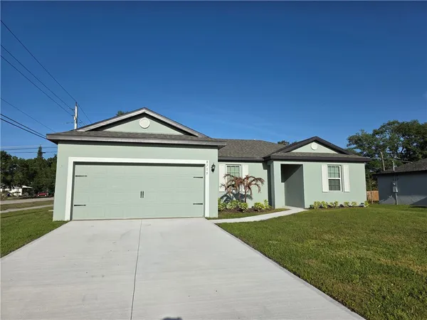 $2,400 | 8715 98th Court, Vero Beach, FL 32967