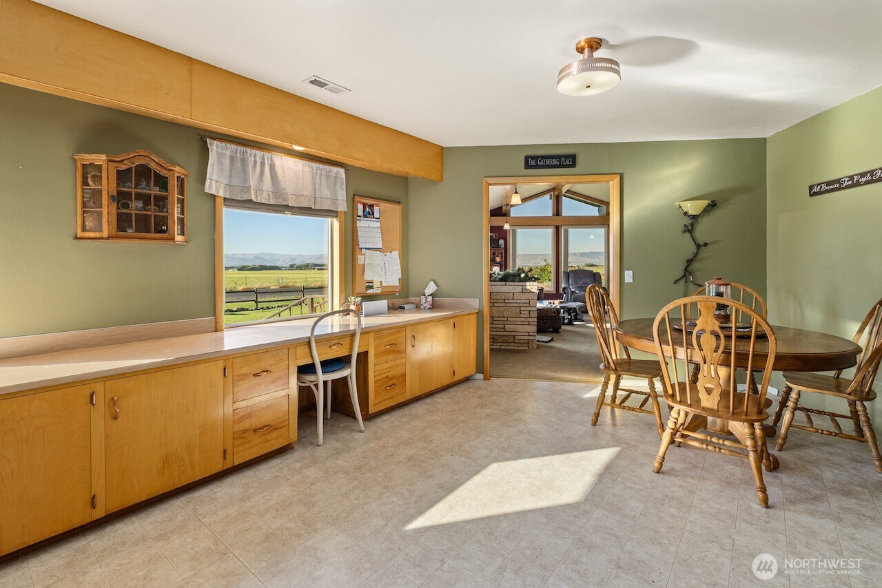 7271 Lyons Road Ellensburg, WA 98926 - Photo 12 of 40 Gallery Image 12