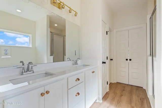 $369,900 | 2373 Highway 301, Hernando, MS 38632