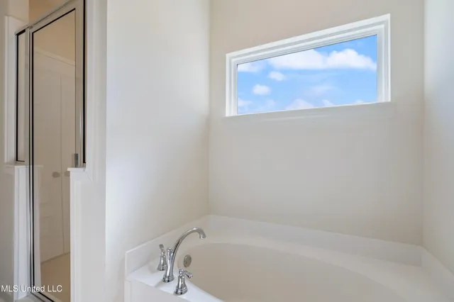 $369,900 | 2373 Highway 301, Hernando, MS 38632