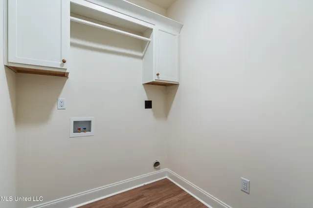 $369,900 | 2373 Highway 301, Hernando, MS 38632