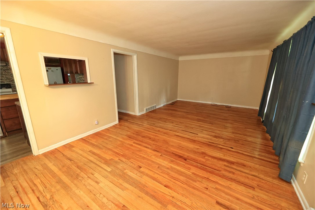 31679 Densmore Road Willowick, OH 44095 - Photo 4 of 24