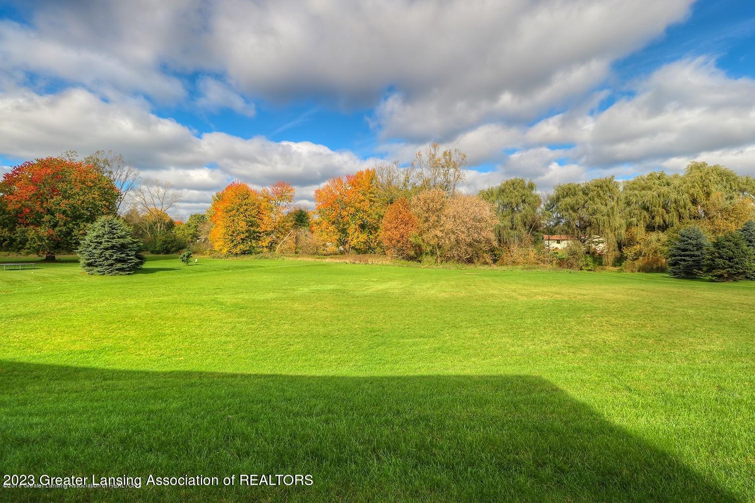 65 Three Oaks Road Okemos, MI 48864 - Photo 55 of 61 20161114153004837088000000-o