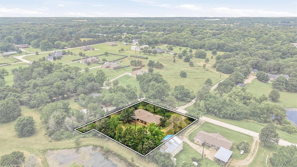 510 Cleve Cole Road Denison, TX 75021 - Photo 8 of 39