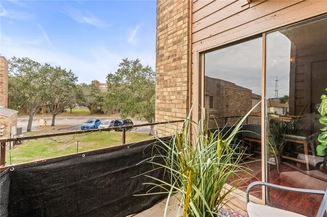 $176,900 | 7122 Premont Drive, Unit 202, Corpus Christi, TX 78414