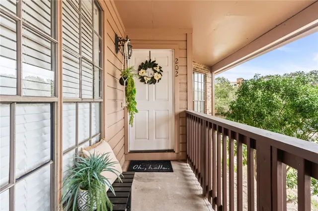 $176,900 | 7122 Premont Drive, Unit 202, Corpus Christi, TX 78414