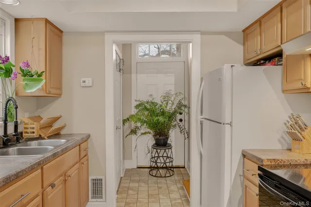 $284,999 | 502 Hill Avenue, Montgomery, NY 12549