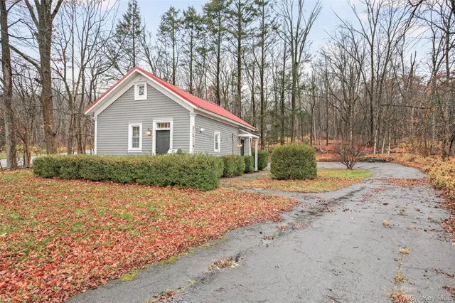 $284,999 | 502 Hill Avenue, Montgomery, NY 12549