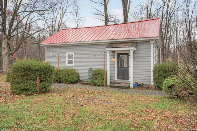 $284,999 | 502 Hill Avenue, Montgomery, NY 12549