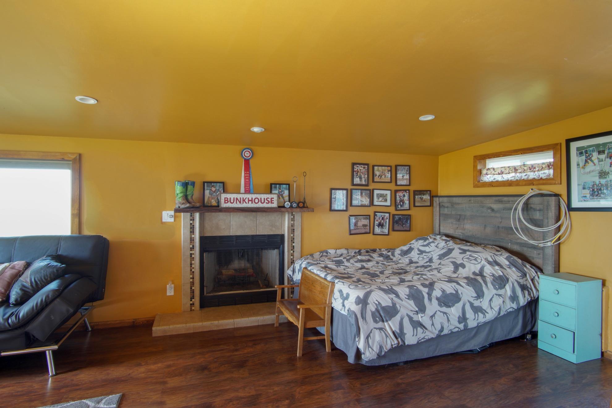 6306 Southwest Valley View Road Powell Butte, OR 97753 - Photo 16 of 25 batch_16