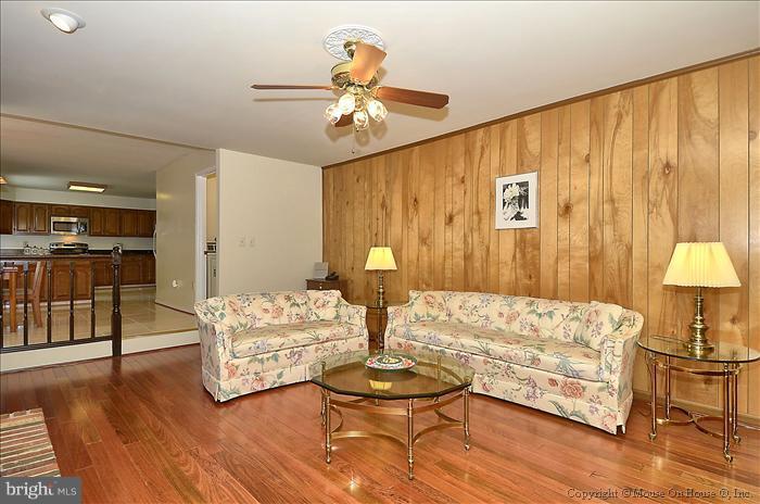13623 Castle Cliff Way Silver Spring, MD 20904 - Photo 22 of 30 Family Room off kitchen