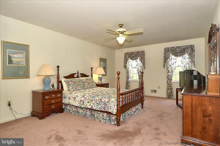 13623 Castle Cliff Way Silver Spring, MD 20904 - Photo 7 of 30 Owner's suite