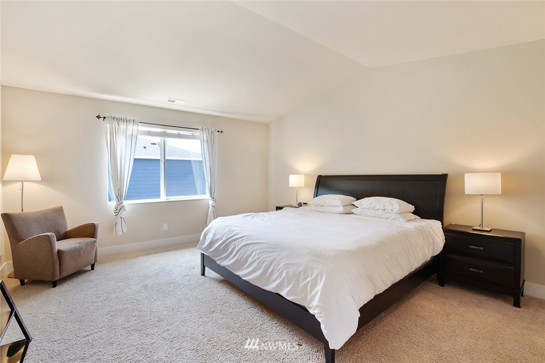 5253 Northeast 6th Street Renton, WA 98059 - Photo 13 of 25