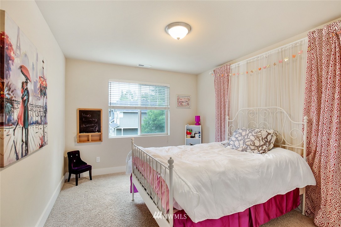 5253 Northeast 6th Street Renton, WA 98059 - Photo 19 of 25