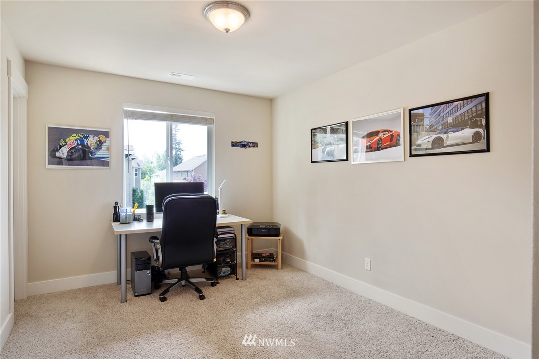 5253 Northeast 6th Street Renton, WA 98059 - Photo 20 of 25