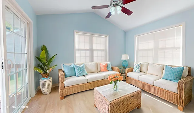 $295,000 | 1913 Newport Drive, Urbana, IL 61802