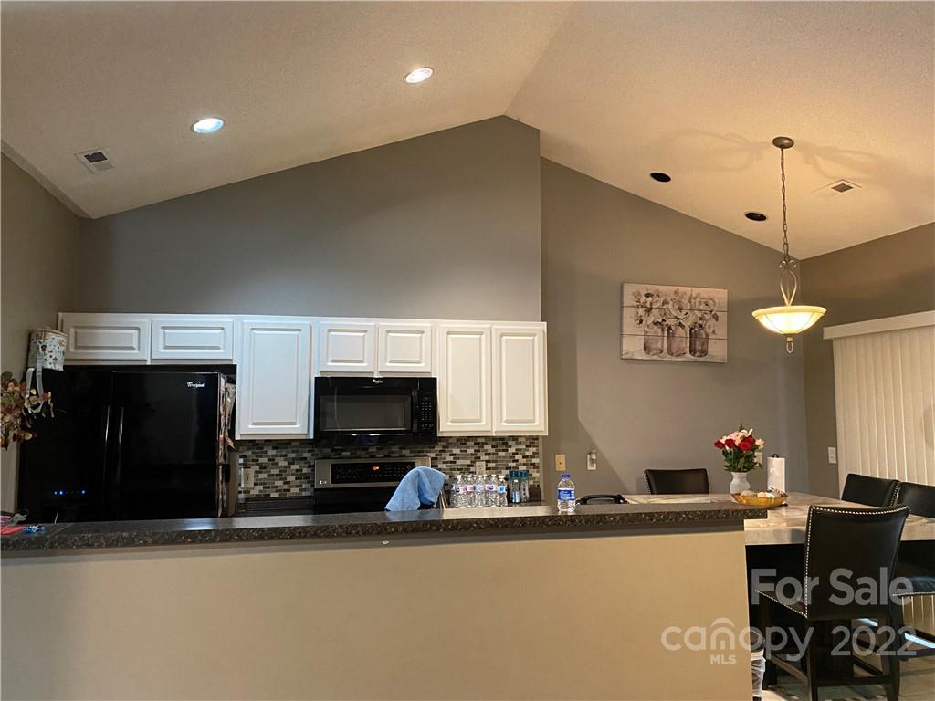 4520 Nevin Road Charlotte, NC 28269 - Photo 5 of 16 Gallery Image 5