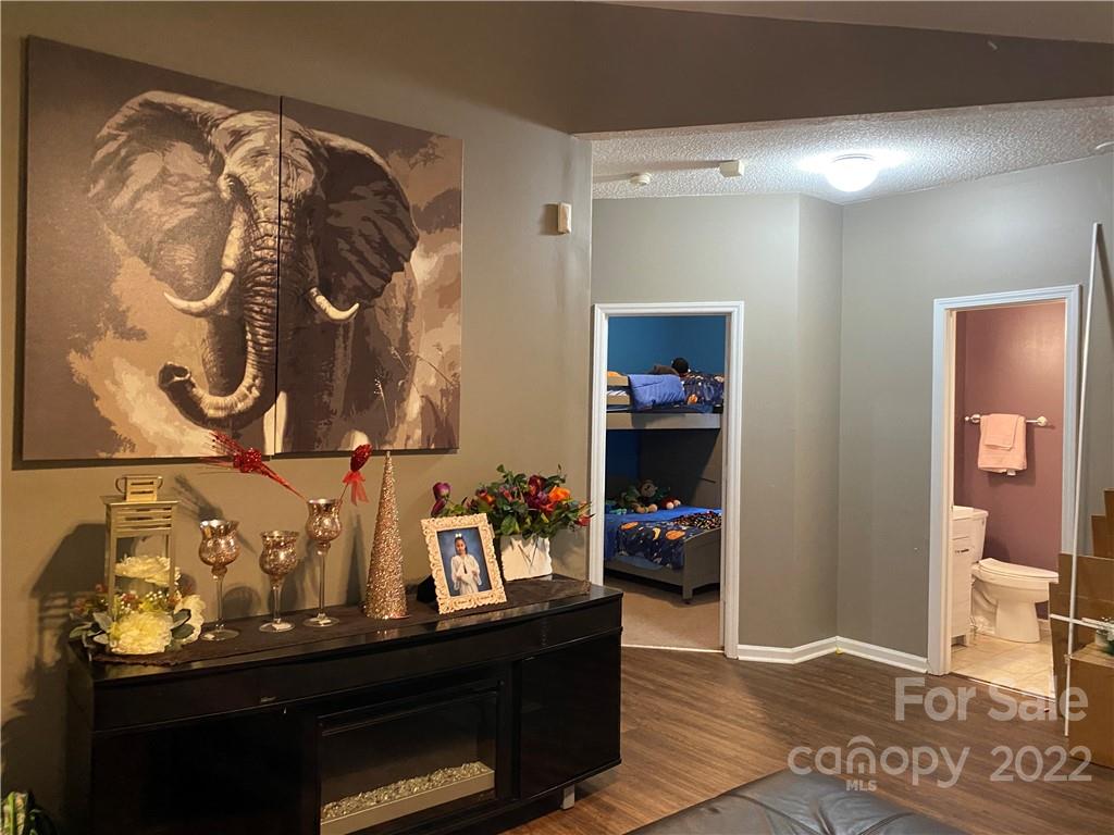 4520 Nevin Road Charlotte, NC 28269 - Photo 6 of 16 Gallery Image 6
