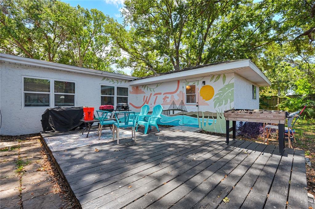 11208 Duncan Street Seminole, FL 33772 - Photo 5 of 50