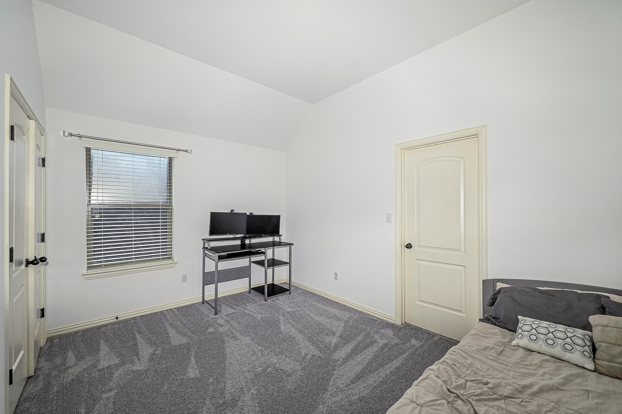 2229 Turtle Mountain Bend Austin, TX 78748 - Photo 30 of 38 a bedroom with a bed and a chair
