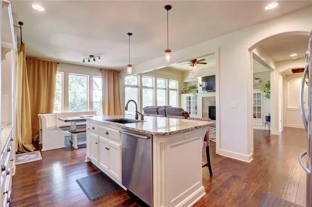 $725,000 | 1316 Northeast Kenwood Drive, Lee's Summit, MO 64064