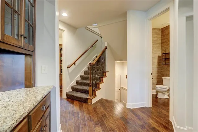 $725,000 | 1316 Northeast Kenwood Drive, Lee's Summit, MO 64064