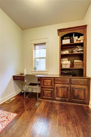 $725,000 | 1316 Northeast Kenwood Drive, Lee's Summit, MO 64064