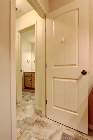 $725,000 | 1316 Northeast Kenwood Drive, Lee's Summit, MO 64064